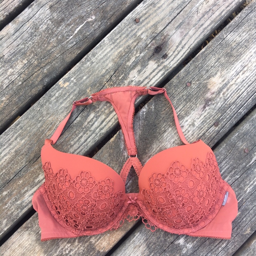 Brown 34-D Racerback Bra 🍁